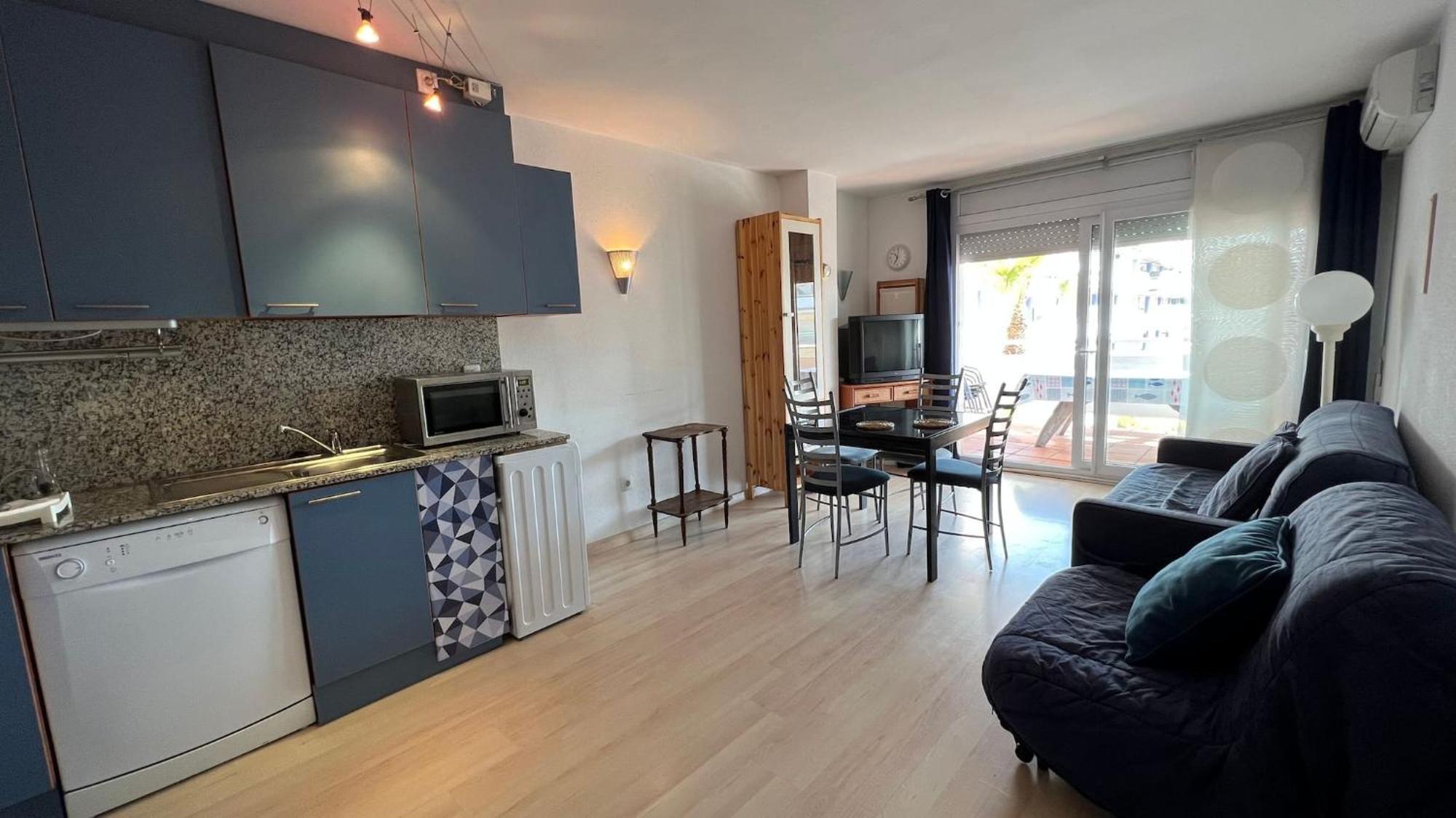 Bonito Piso En Roses Con Piscina Y Parking Av-66 Apartment Exterior photo