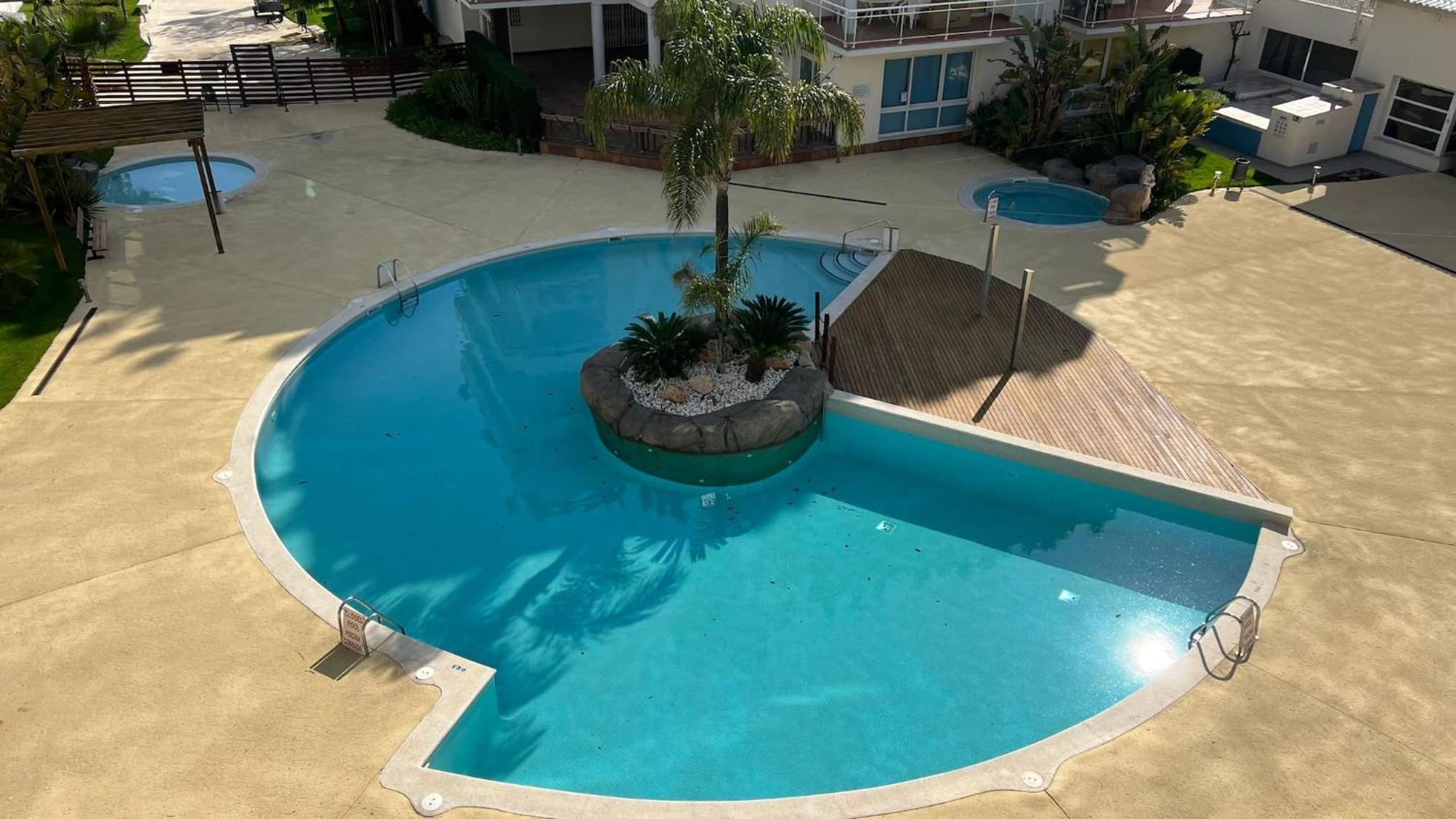 Bonito Piso En Roses Con Piscina Y Parking Av-66 Apartment Exterior photo