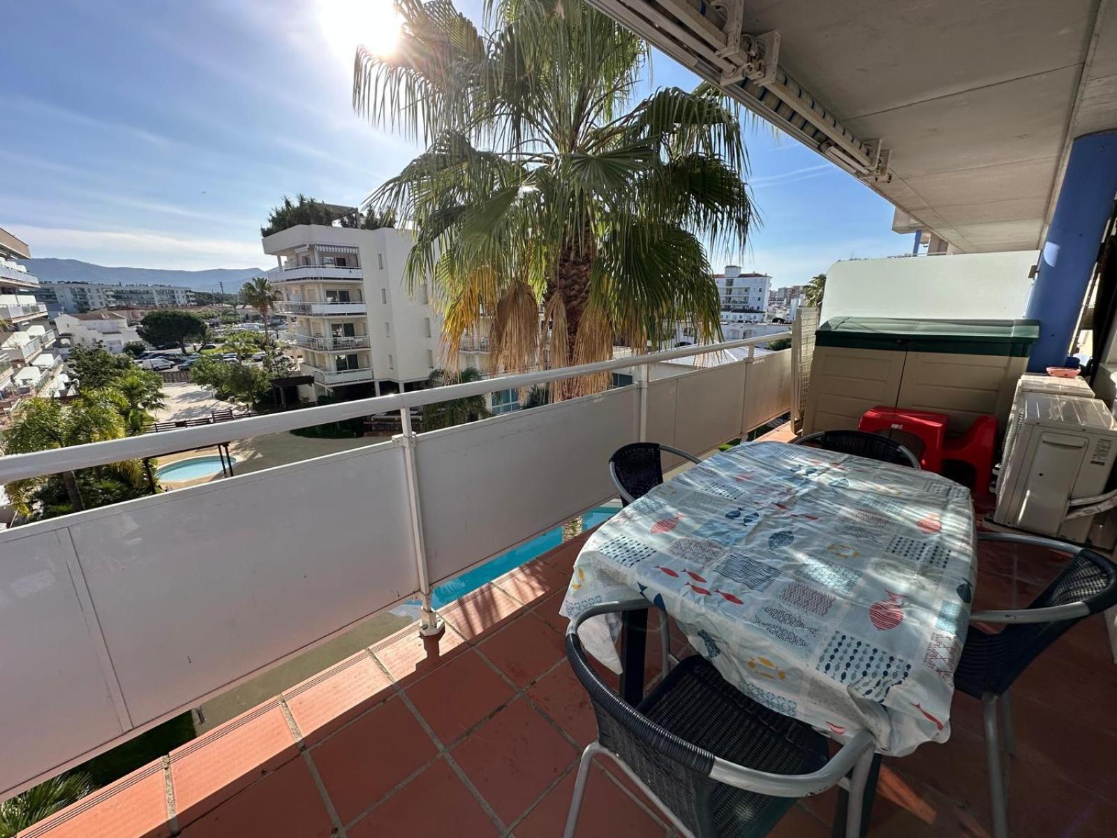 Bonito Piso En Roses Con Piscina Y Parking Av-66 Apartment Exterior photo